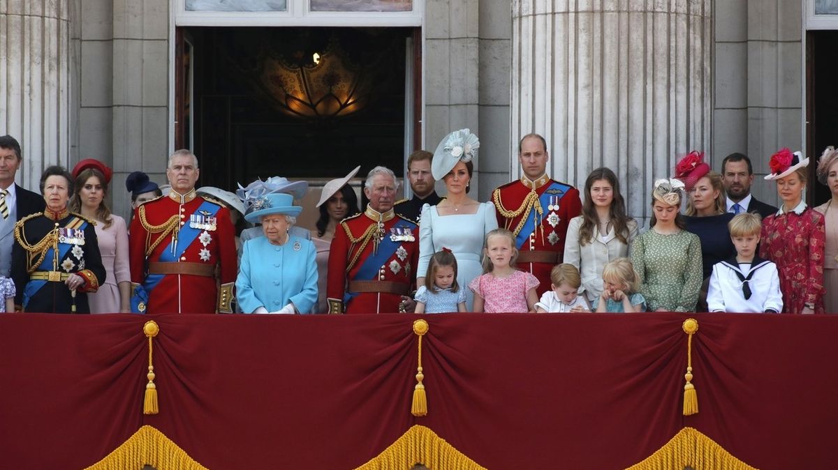V pamětech prince Harryho se může objevit jméno údajného rasisty v královské rodině